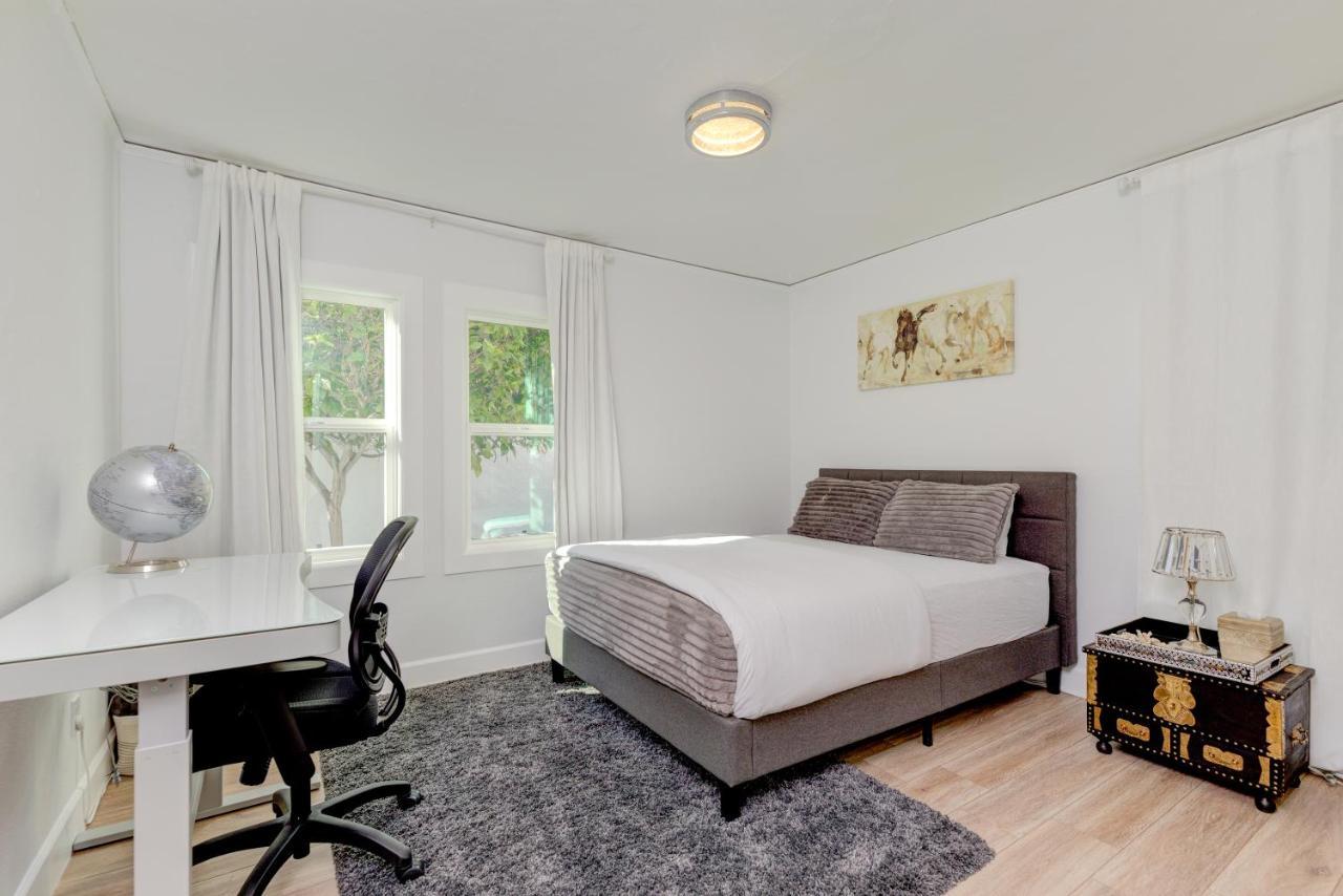 Holiday home Lovely White House Redondo Beach
